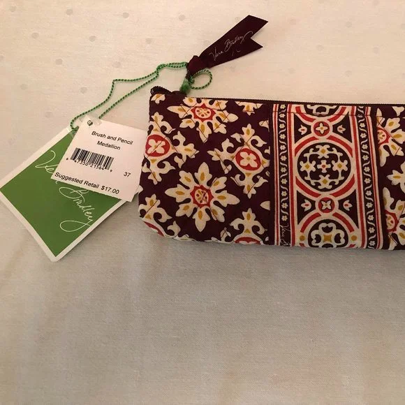NWT-Vera Bradley Accessory Pouch - Picture 2 of 3
